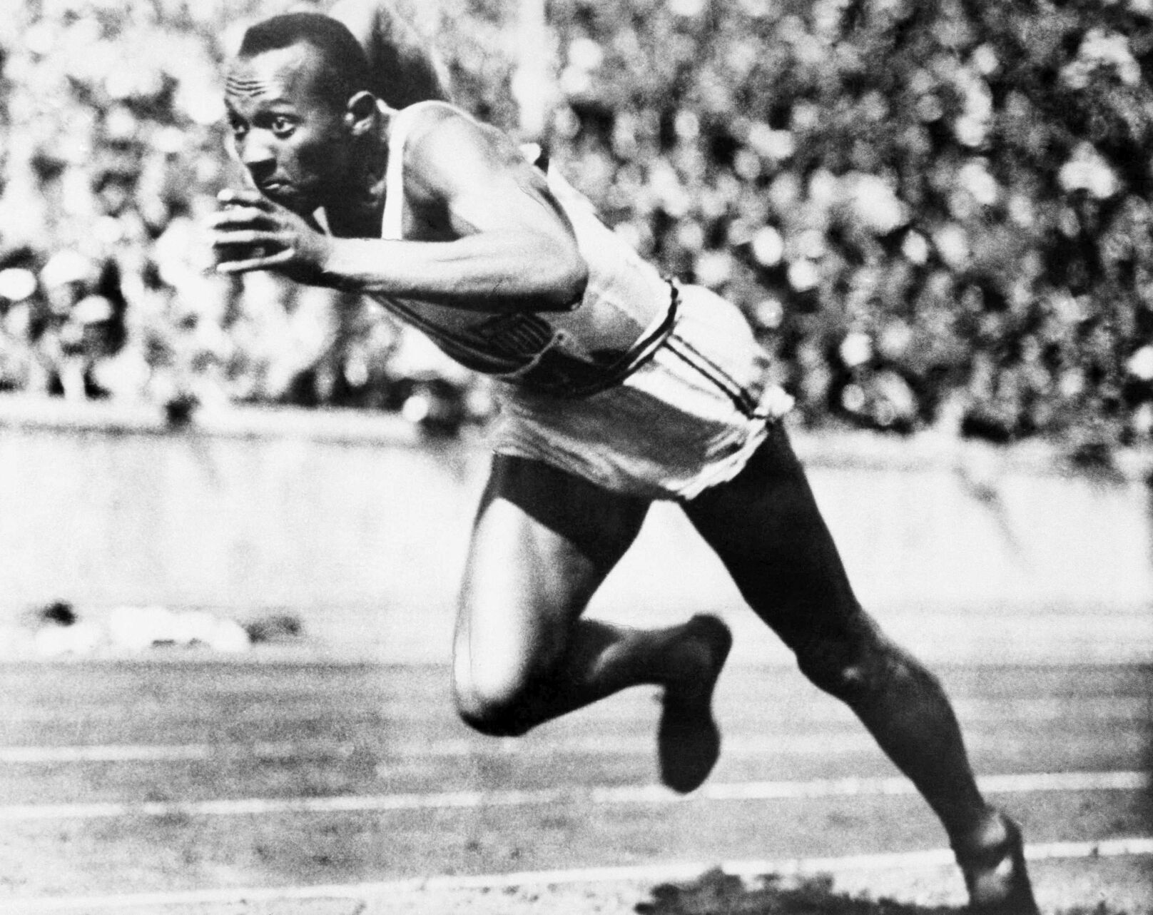 1913: Jesse Owens